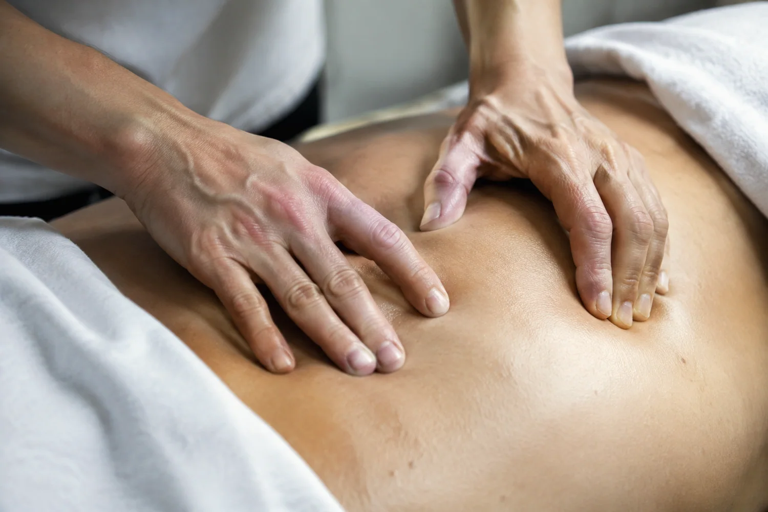 Terapia manual sobre la zona lumbar